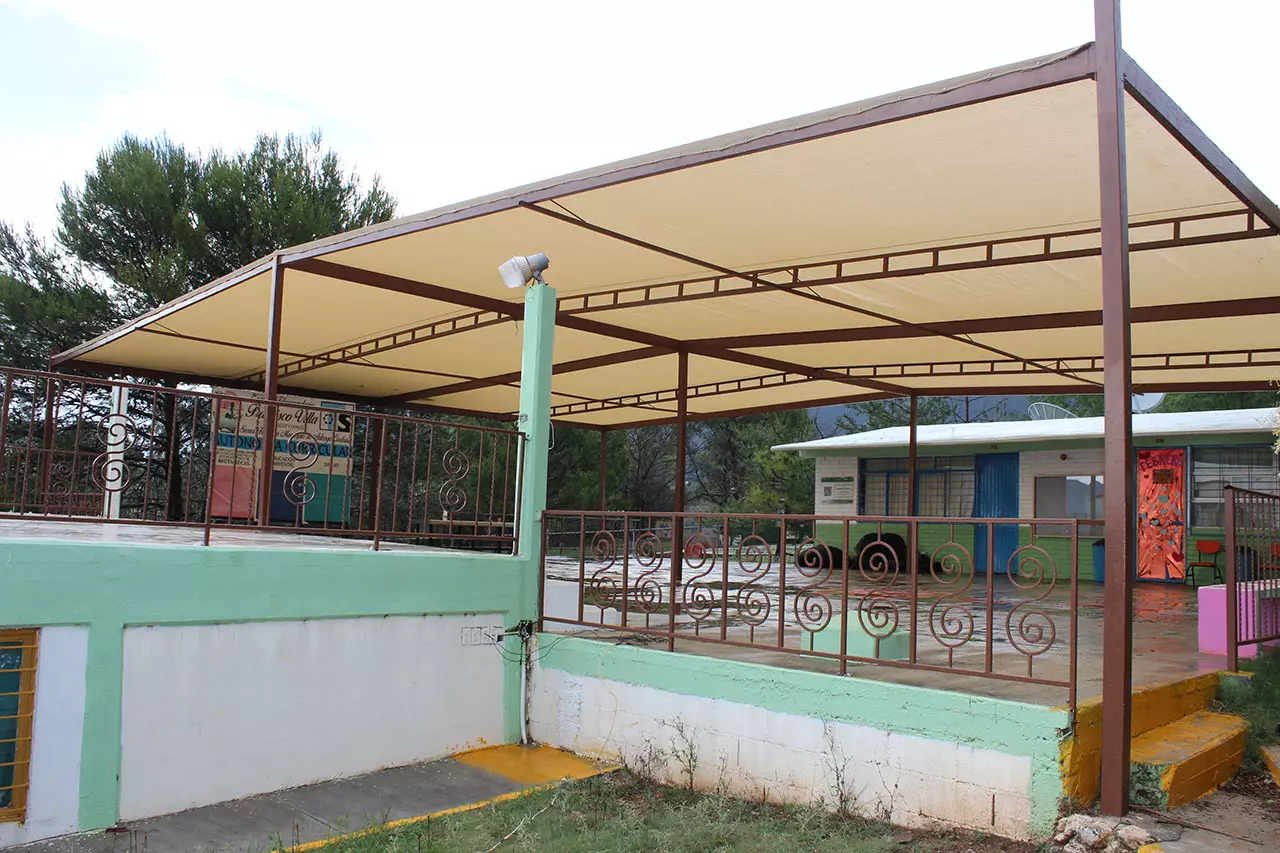 Escuela en Sierra Hermosa