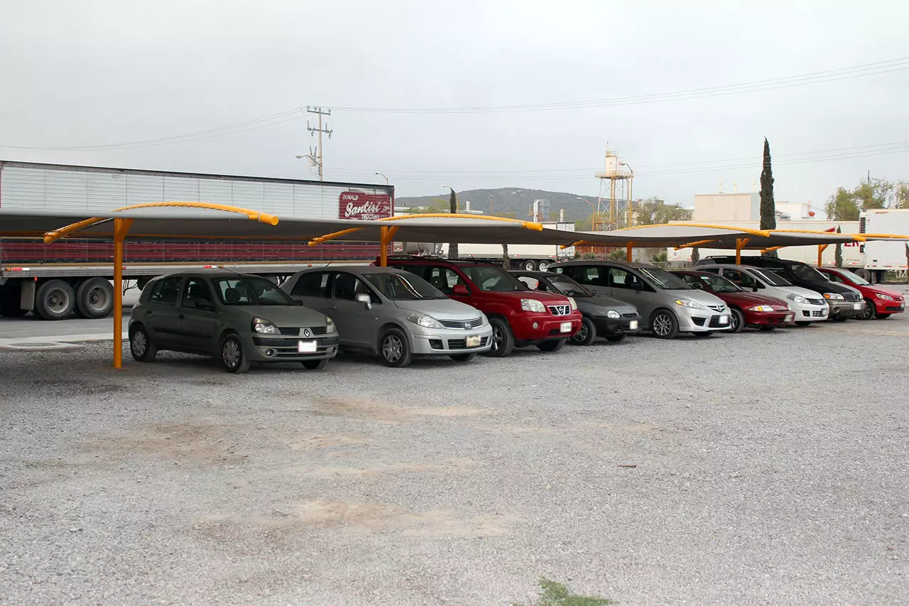 Estacionamiento La Moderna