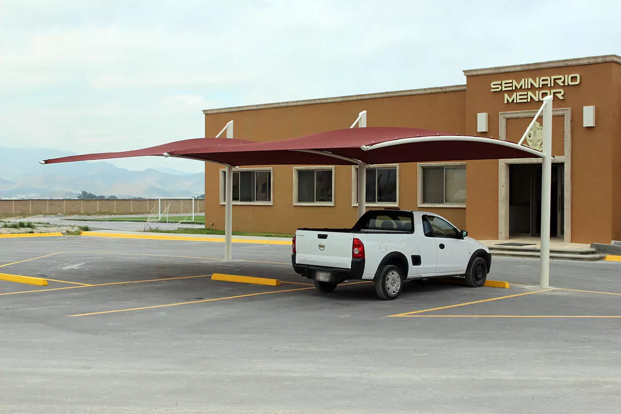 Estacionamiento Seminario Menor