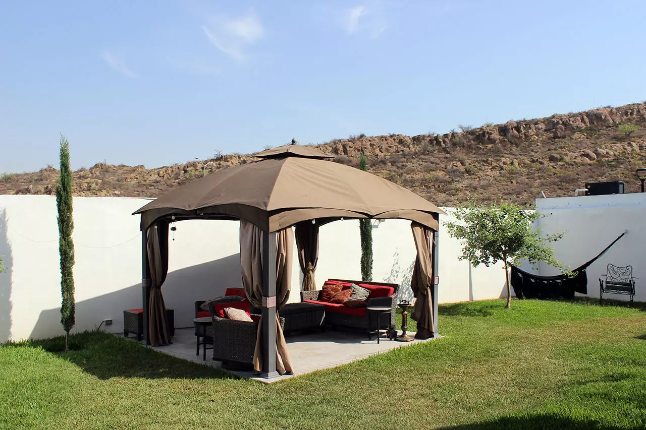 Toldo decorativo con tela